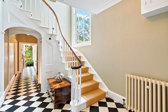 5 Bedroom Semi-detached House For Sale In Reading Road, Wallingford, OX10