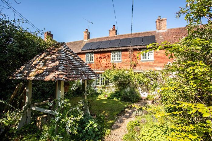 3 Bedroom Cottage For Sale In London Road, Danehill, RH17