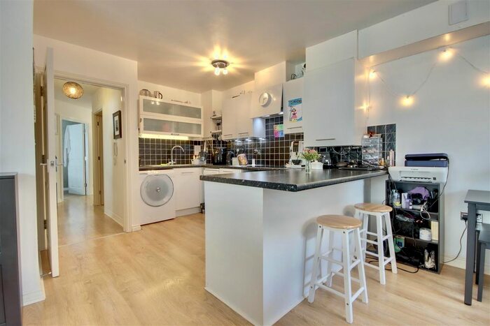 2 Bedroom Flat To Rent In Cotton Road, Portsmouth, PO3