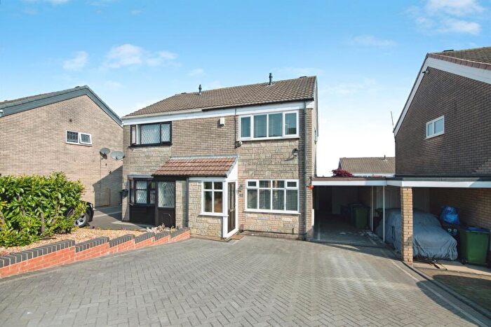 3 Bedroom Semi-Detached House For Sale In Penrice Drive, Tividale, Oldbury, B69