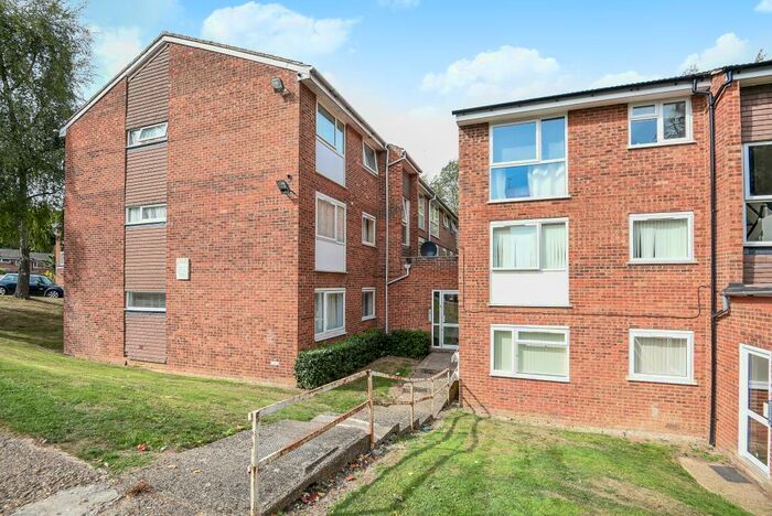 2 Bedroom Apartment To Rent In Hemel Hempstead, Hertfordshire, HP2