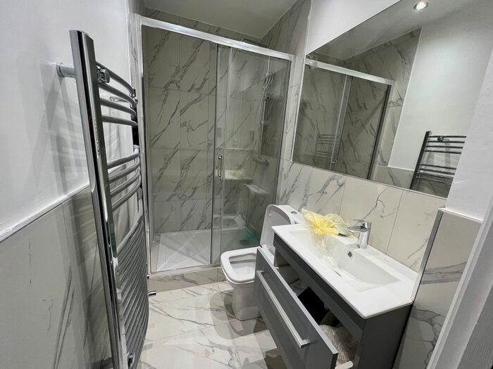 2 Bedroom Flat To Rent In High Street, Watford, WD17