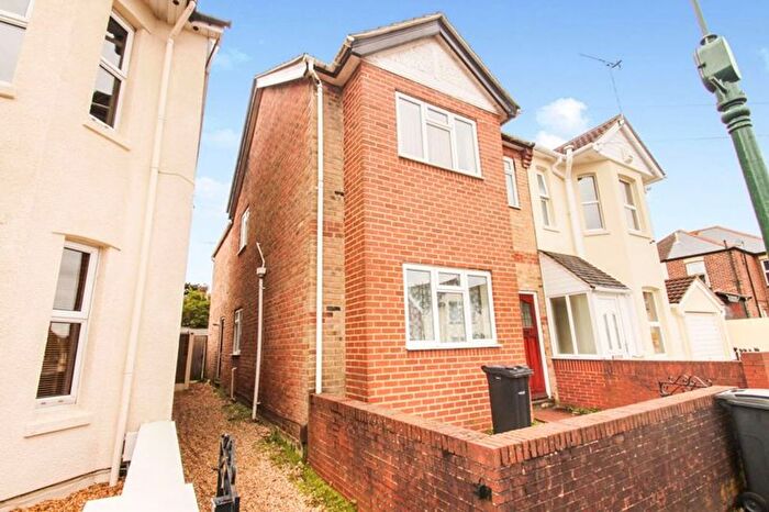 5 Bedroom Property To Rent In Portland Road, Bournemouth, BH9