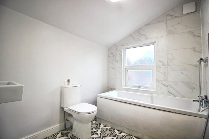 2 Bedroom End Of Terrace House To Rent In Tomkinson Street, Chester, CH2