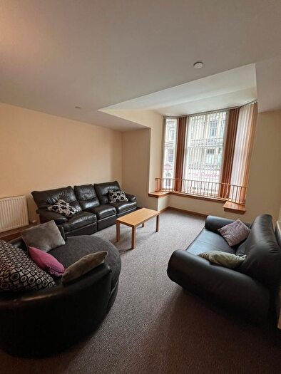 2 Bedroom Flat To Rent In Palace Buildings, Coutties Wynd, Dundee, DD1