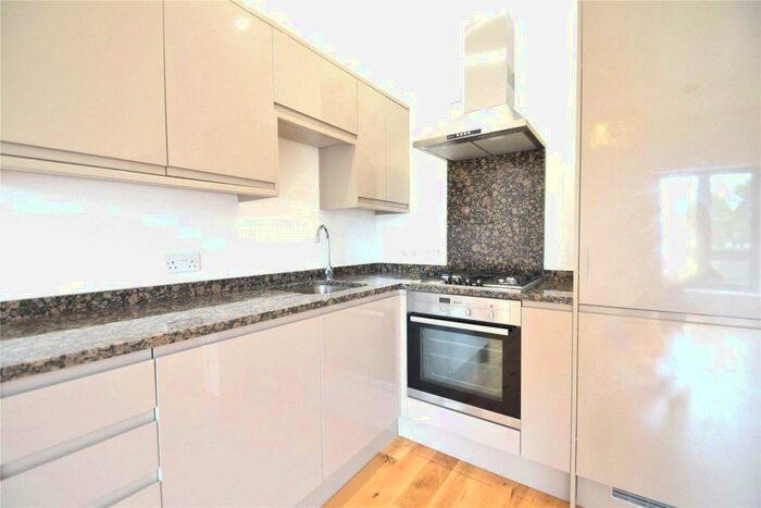 1 Bedroom Apartment To Rent In Norfolk Road, Maidenhead, Berkshire, SL6
