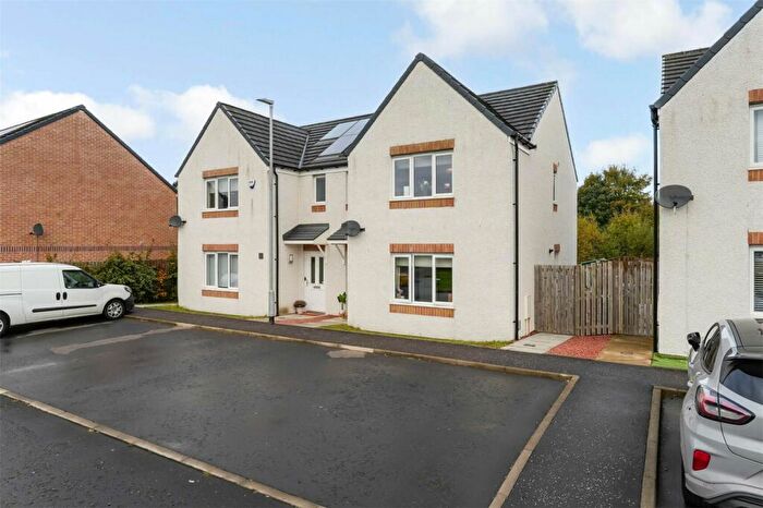 3 Bedroom Semi-Detached House For Sale In Kirkmill Place, Moodiesburn, Glasgow, North Lanarkshire, G69