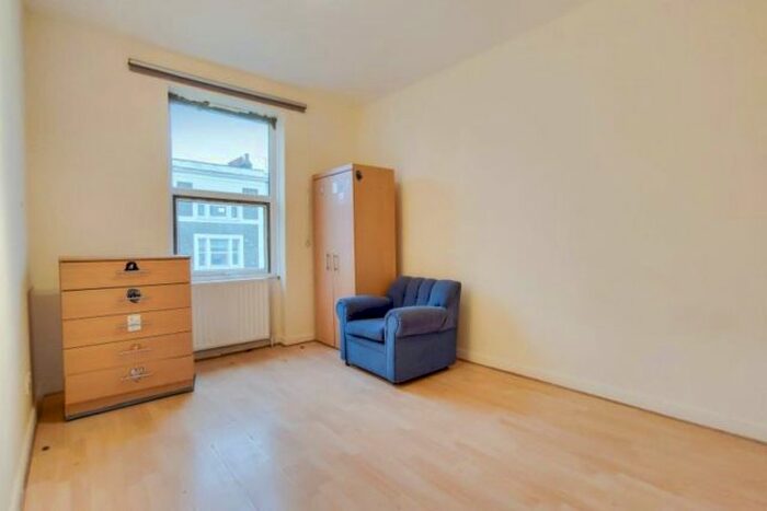 2 Bedroom Property To Rent In Kingsland High Street, London, E8