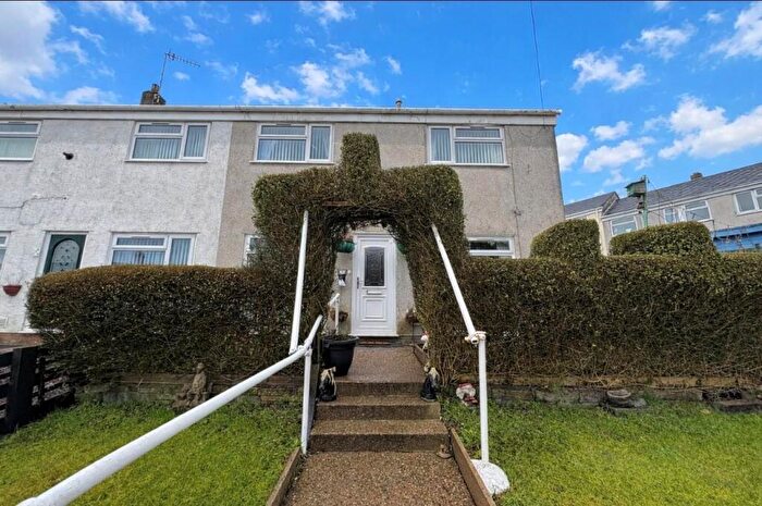 3 Bedroom Semi-Detached House For Sale In Maes Gwyn, Pentwynmawr, Newbridge, Newport, NP11