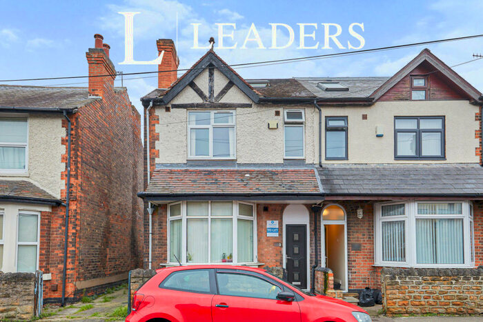 6 Bedroom Semi-Detached House To Rent In Faraday Road, Lenton, NG7