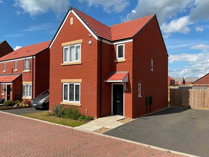 3 Bedroom Detached House To Rent In Kentwell Road, Hampton Gardens, Peterborough, PE7