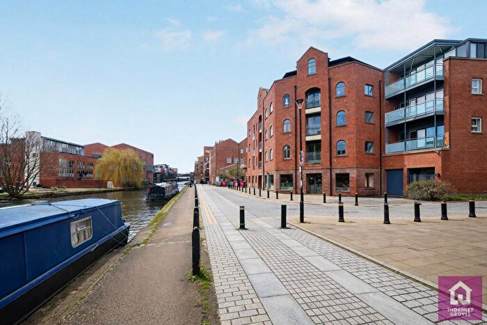 2 Bedroom Flat For Sale In The Square, Seller Street, Chester, Cheshire, CH1