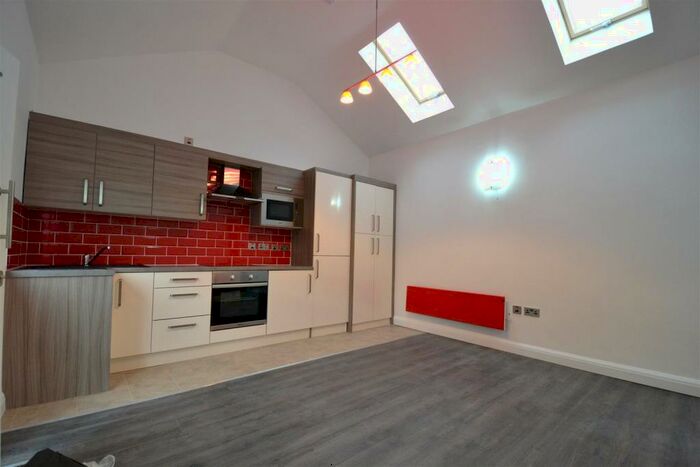 1 Bedroom Apartment To Rent In Northfield, Birmingham, B31