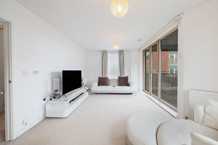 2 Bedroom Flat For Sale In Bensham Lane, Croydon, CR0