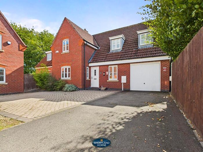 4 Bedroom Detached House For Sale In Crediton Close, Styvechale, Coventry, CV3