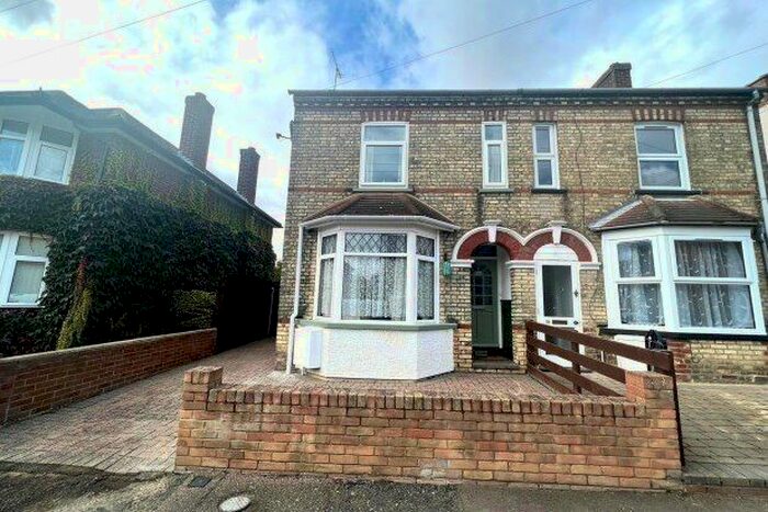3 Bedroom Property To Rent In Park Road, Bedford, MK42