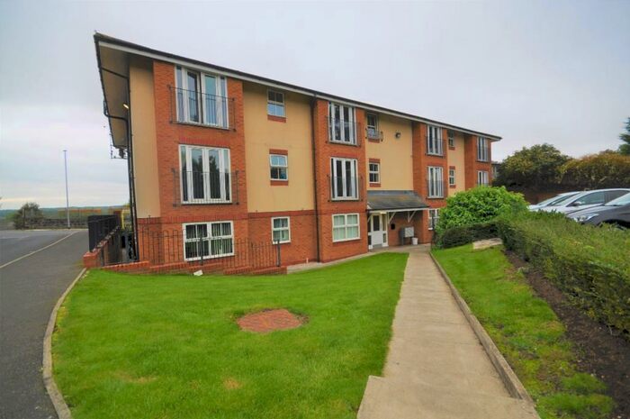 2 Bedroom Apartment To Rent In Hillcrest Court, Wallasey, CH44