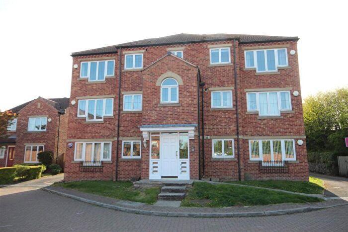 2 Bedroom Flat To Rent In Saxon Grange, Sherburn In Elmet, Leeds, LS25