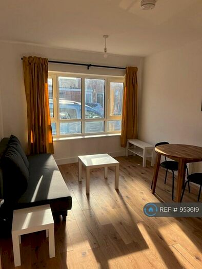 1 Bedroom Flat To Rent In Durnford Road, Southampton, SO14