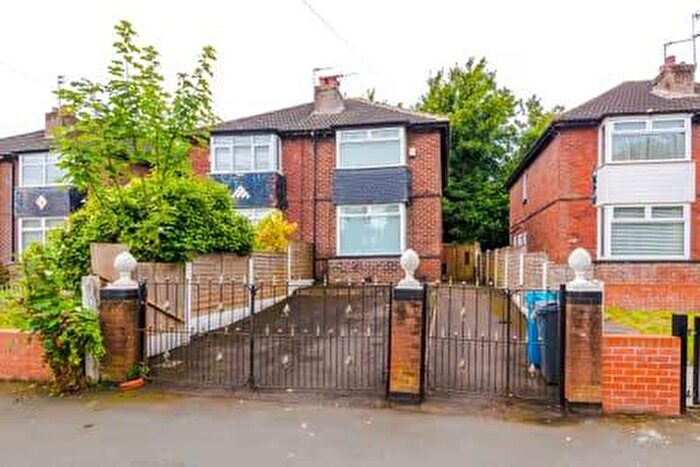 2 Bedroom Semi Detached House For Sale In Monsall Road, Manchester, M40