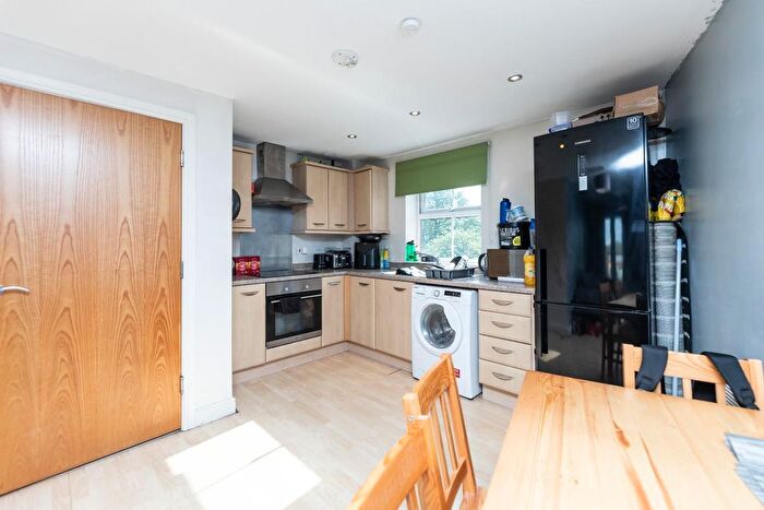 2 Bedroom Flat For Sale In Ashdown Court, Knottingley, WF11