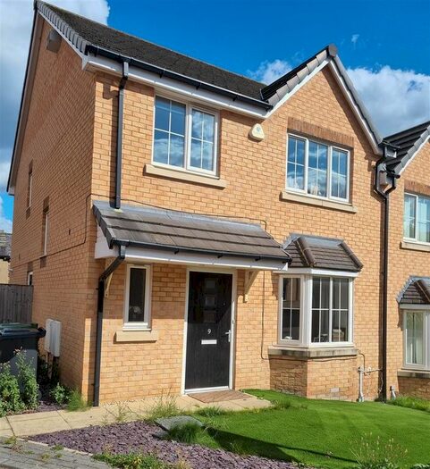 3 Bedroom Semi-Detached House To Rent In Springfield Grange, Farsley, Pudsey, LS28
