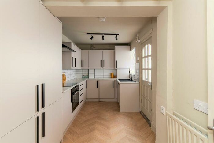 6 Bedroom Terraced House To Rent In Springbank Road, Sandyford, Newcastle Upon Tyne, NE2