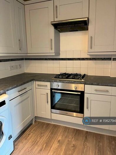 2 Bedroom Flat To Rent In Mulvany Court, Southsea, PO5