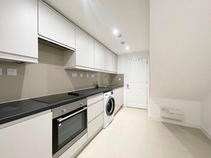 Flat To Rent In Old Steine -, S24