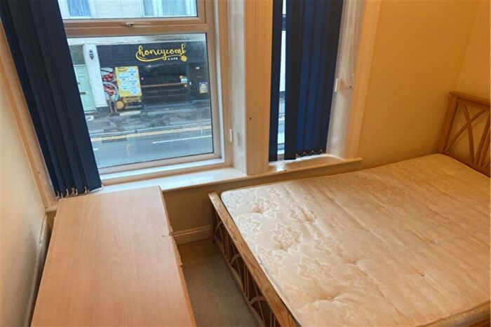 2 Bedroom Flat To Rent In Bedroom Flat In Bournemouth, BH1