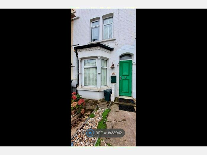 2 Bedroom Terraced House To Rent In Eleanor Road, London, N11
