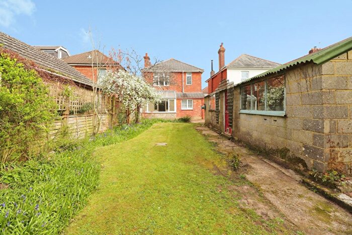 3 Bedroom Detached House For Sale In Highfield Road, Bournemouth, BH9