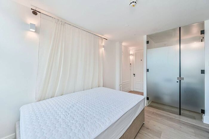 Studio To Rent In Dandi Battersea, Battersea, London, SW11