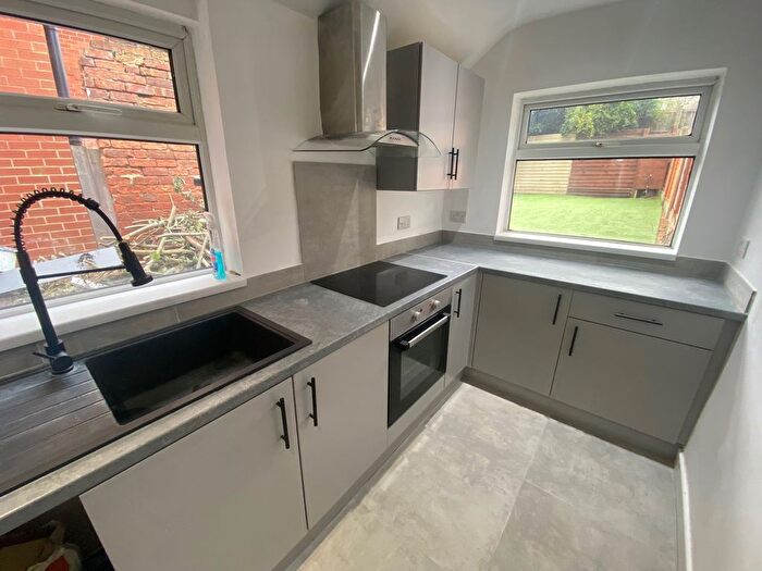 3 Bedroom End Of Terrace House To Rent In Cotmanhay Road, Ilkeston, DE7