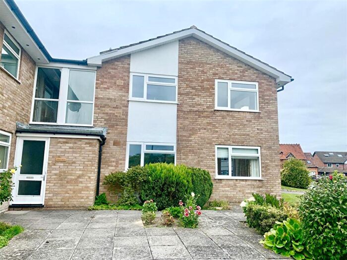 2 Bedroom Flat To Rent In Downlands Road, Devizes, SN10