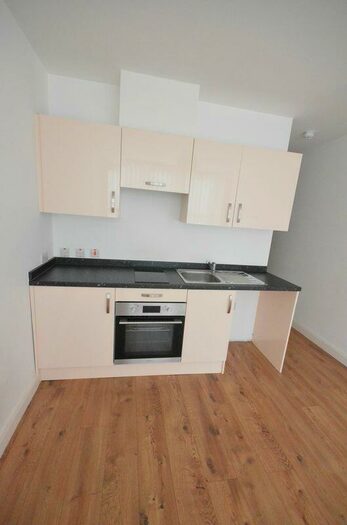 1 Bedroom Flat To Rent In Bank Parade, Burnley, BB11