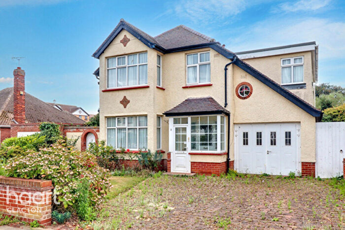 5 Bedroom Detached House For Sale In First Avenue, Clacton-On-Sea, CO15