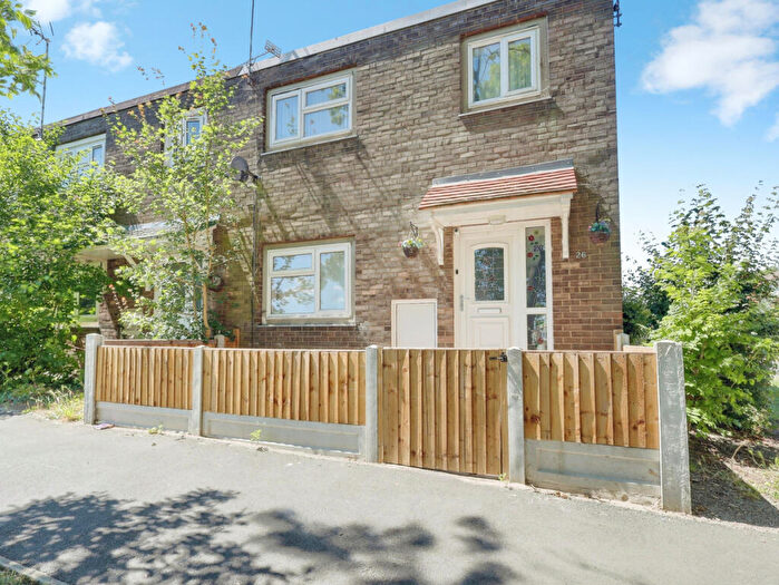 3 Bedroom End Of Terrace House For Sale In Dewsgreen, Basildon, SS16