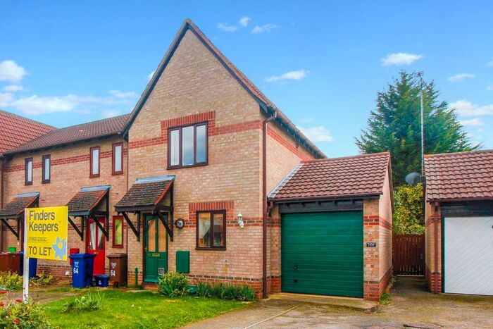 2 Bedroom End Of Terrace House To Rent In Spruce Drive, Bicester, OX26