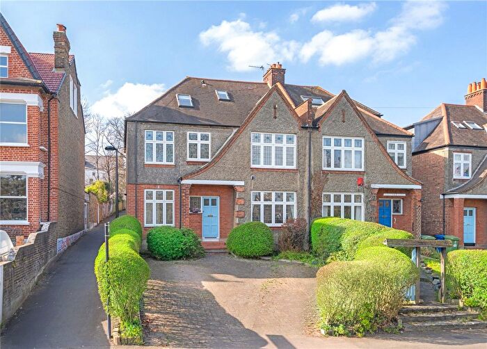 5 Bedroom Semi-Detached House For Sale In Underhill Road, East Dulwich, London, SE22