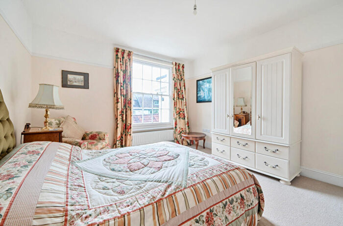 6 Bedroom Terraced House For Sale In Tidcombe Lane, Tiverton, Devon, EX16