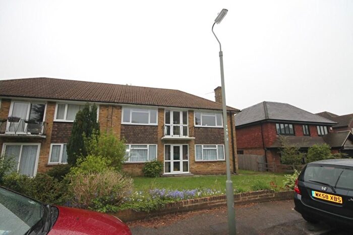 2 Bedroom Flat To Rent In Trinity Close, Bromley, BR2