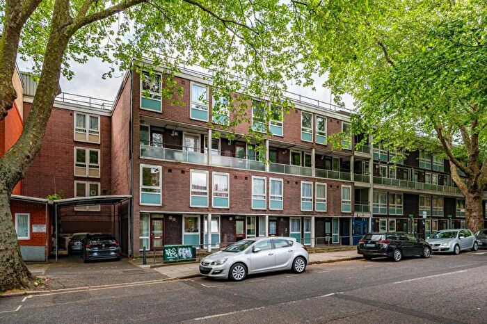 3 Bedroom Maisonette For Sale In Robert Street, Regent's Park, London, NW1