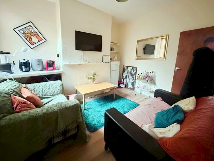 3 Bedroom Terraced House To Rent In Stanley Avenue, Manchester, Greater Manchester, M14