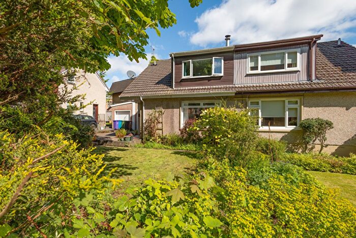 3 Bedroom Semi-Detached House For Sale In Hector Road, Glasgow, G41