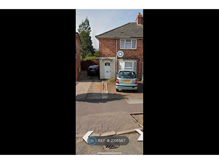 3 Bedroom Semi-Detached House To Rent In The Ring, Birmingham, B25