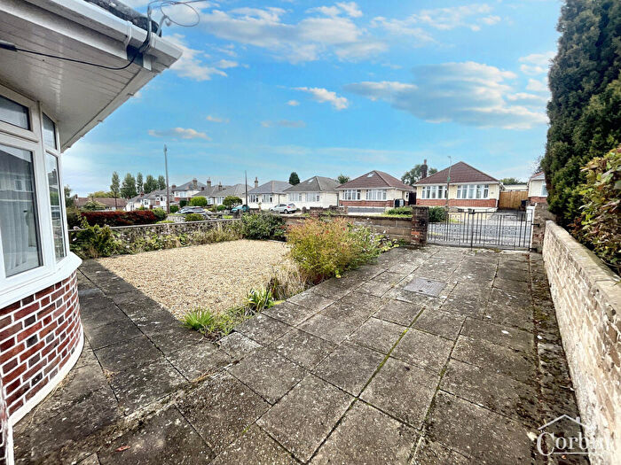 2 Bedroom Detached Bungalow For Sale In Daws Avenue, Bournemouth, BH11