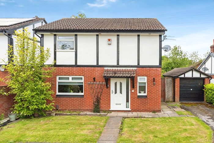 4 Bedroom Detached House For Sale In Gables Close, Warrington, Cheshire, WA2