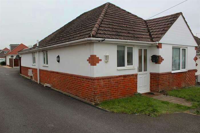 3 Bedroom Detached Bungalow To Rent In Markham Avenue, Northbourne, Bournemouth, BH10