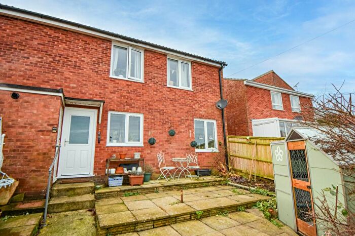 2 Bedroom End Of Terrace House For Sale In Purlyn Acre, Marlborough, Wiltshire, SN8